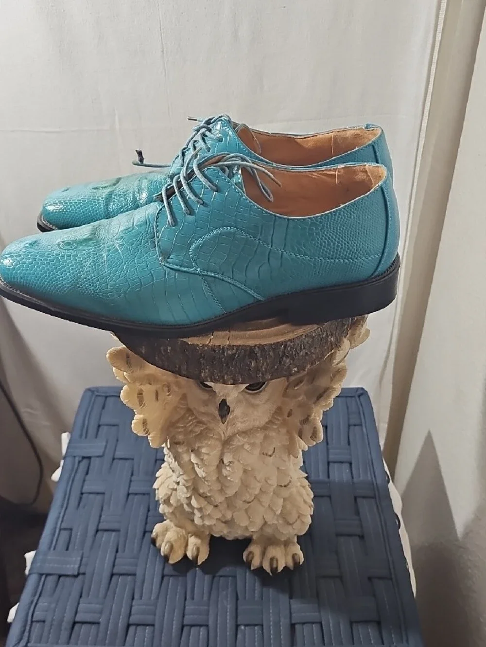 Men's Turquoise Lace-Up Dress Oxfords